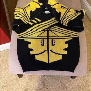 Black & Yellow Graphic Crewneck Sweater